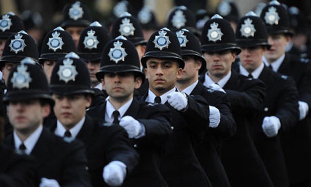 A-police-passing-out-para-001